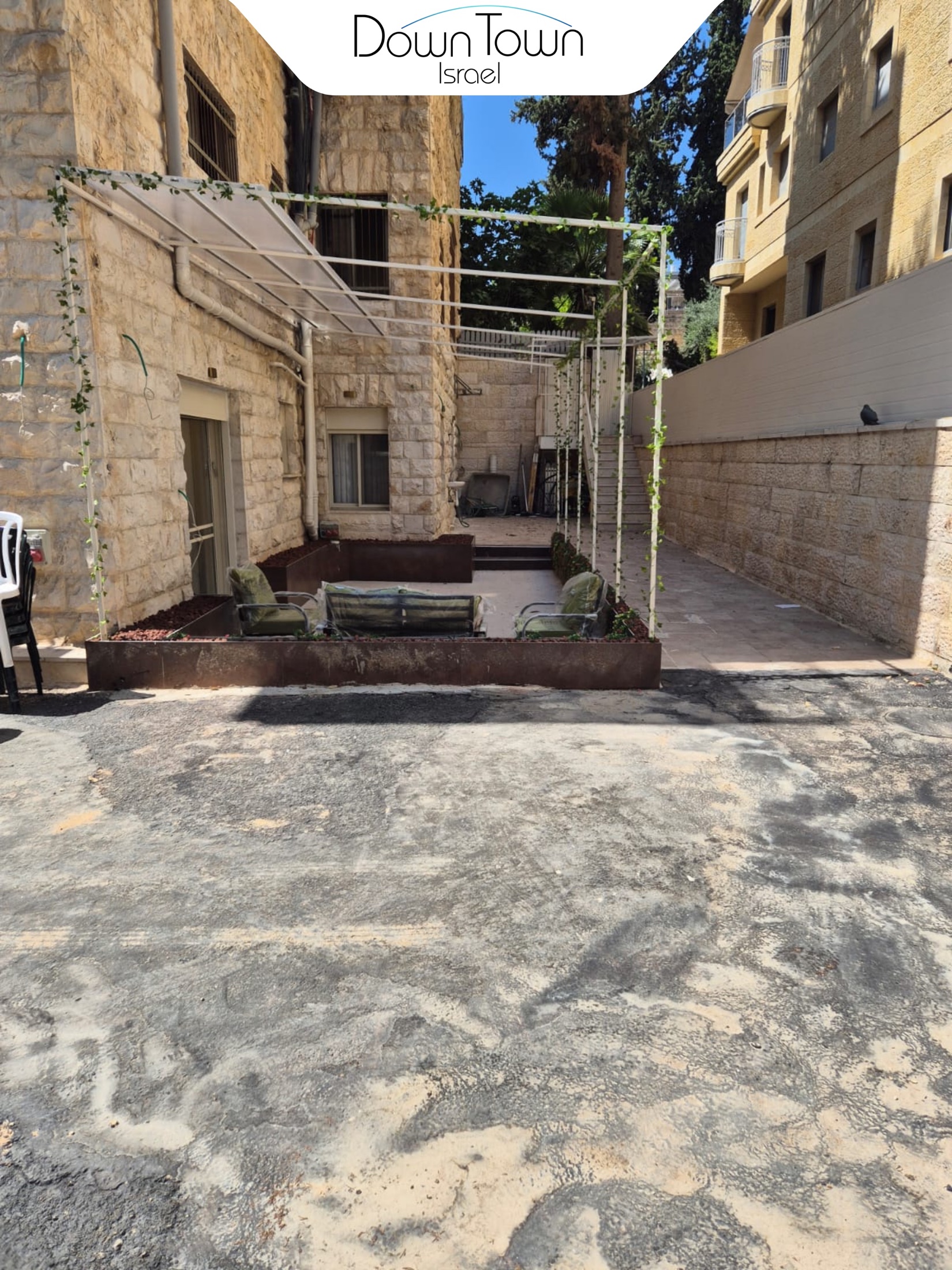 5 BDR luxury garden apartment