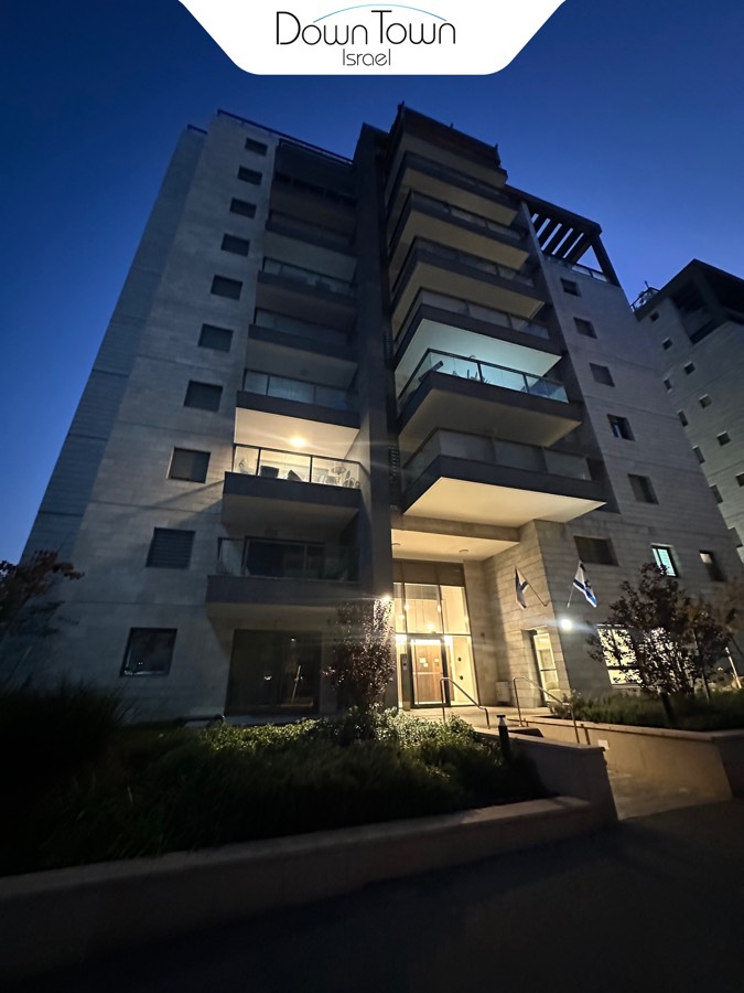 Ground Floor 3BDR Garden Apartment