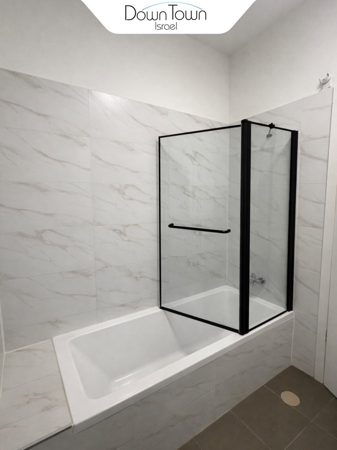 Ground Floor 3BDR Garden Apartment